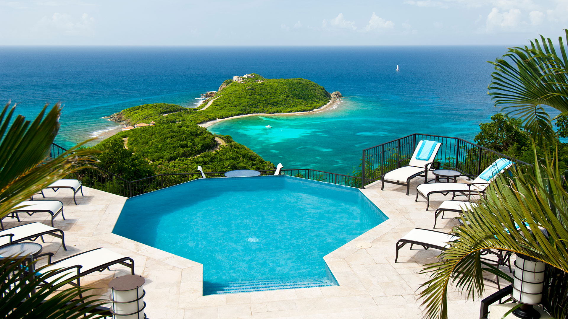 Panoramic views of Rendezvous Bay from Island Rider