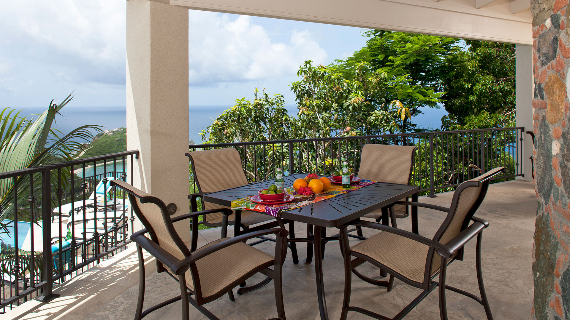 Island Rider master bedroom suite with island views
