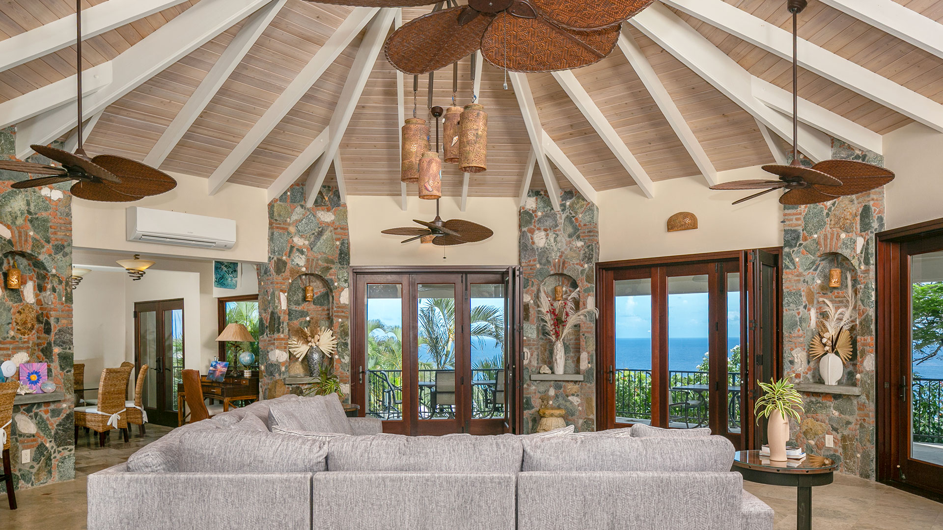 Island Rider bathroom with tropical design