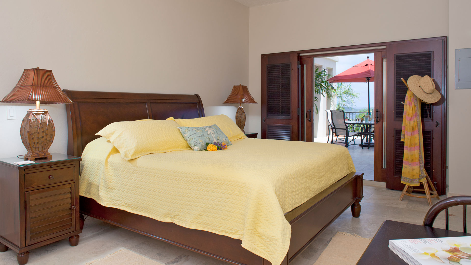 Island Rider balcony overlooking the Caribbean Sea