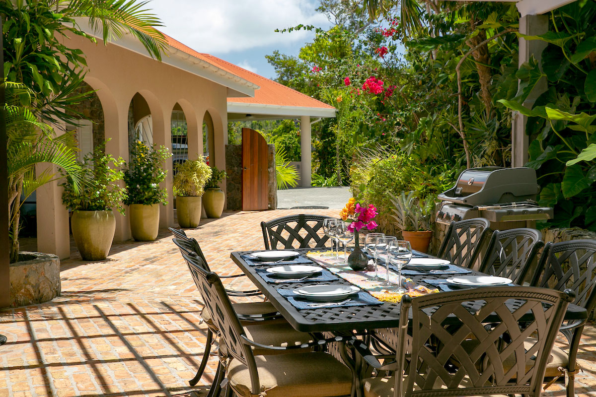 Mango Bay private pool and sun deck
