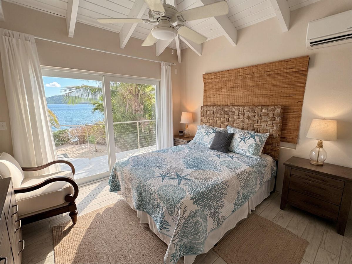 Rainbow Beach House villa exterior and landscaping
