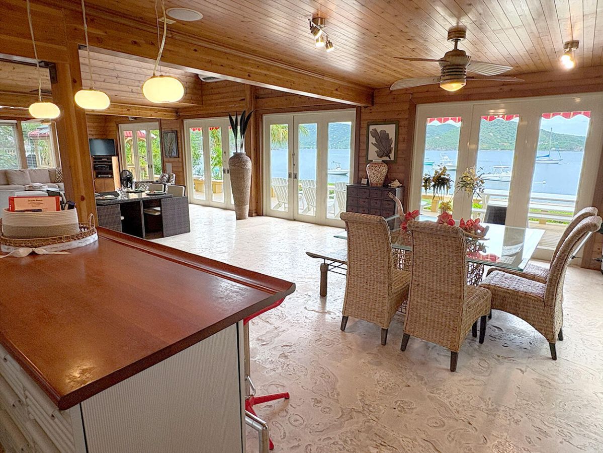 Seaside Breeze dining room with Caribbean sea views