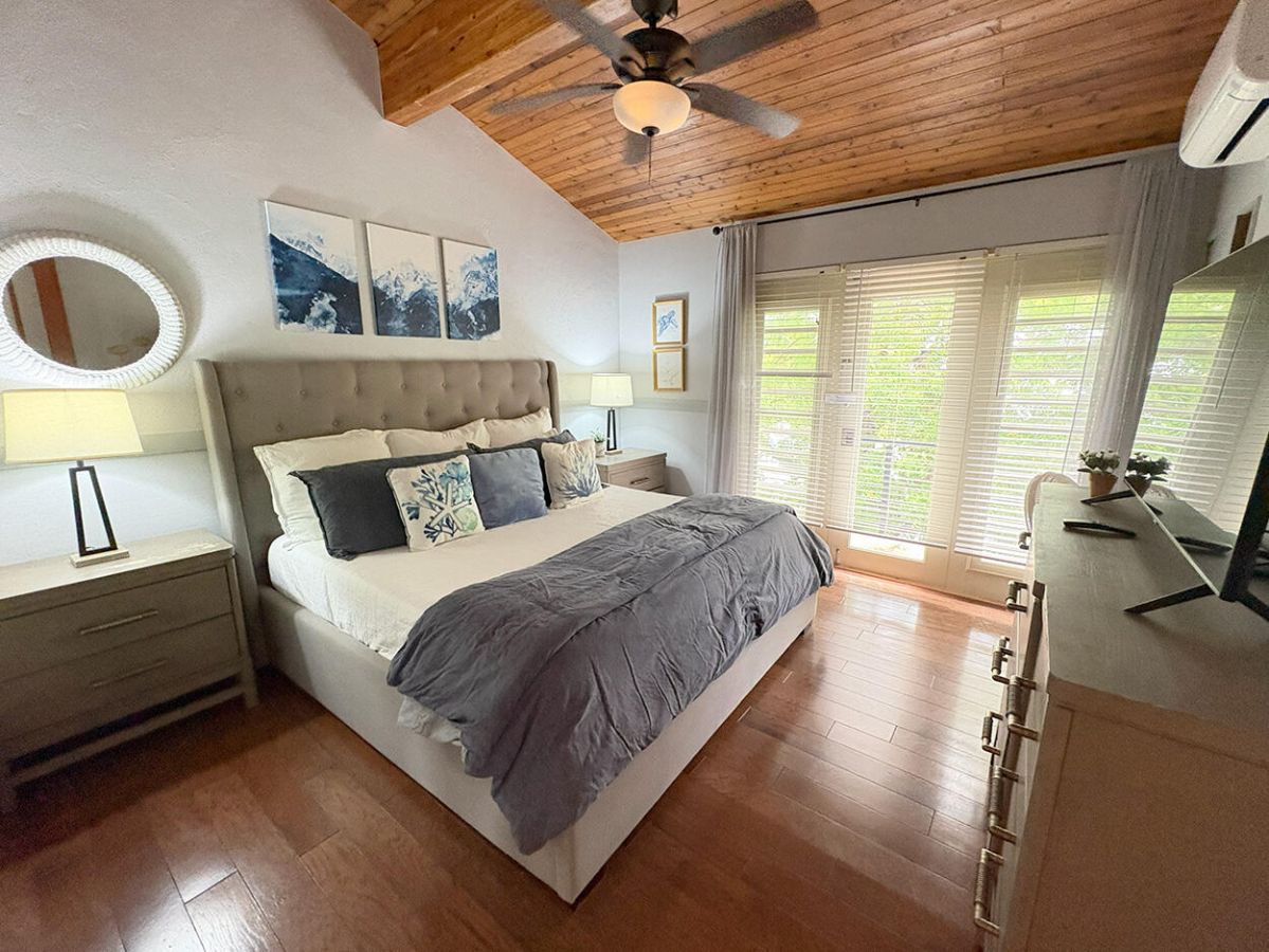 Seaside Breeze air-conditioned bedroom with king bed