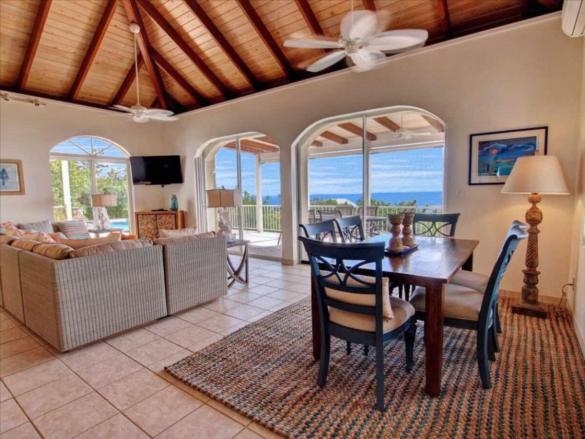 Villa Splendore dining room with Caribbean sea views