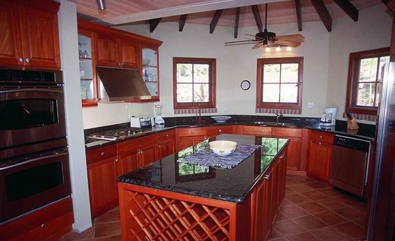 Vista Caribe master bedroom suite with island views