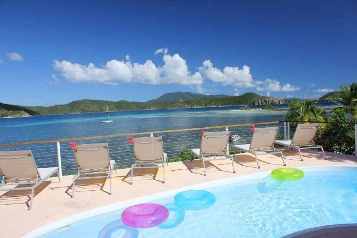 Rainbow Beach House - beachfront 2BR villa in St. John